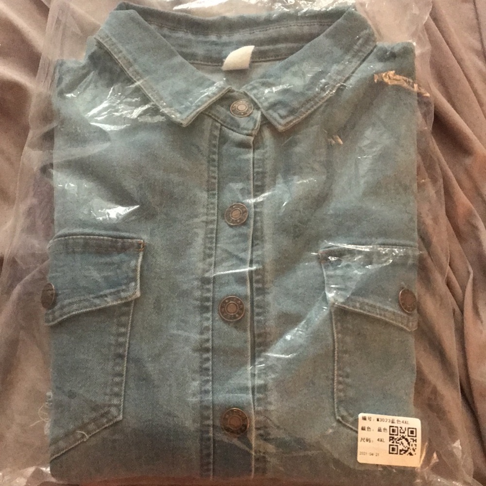 Women’s Rompers - Picture 3 of 3